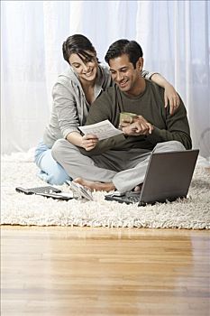 男人,女人,地毯,笔记本电脑