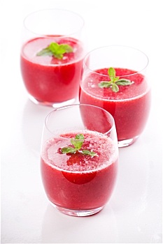 玻璃杯,草莓汁