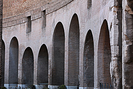 罗马圆形竞技场内拱门