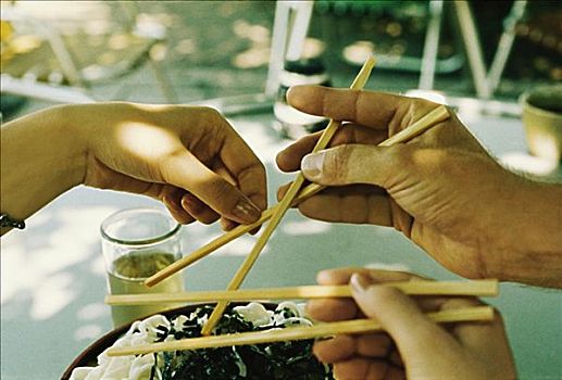特写,一个,男人,女人,手,拿着,筷子,东京都,日本