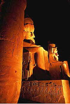 拉美西斯二世,卢克索神庙,路克索神庙,埃及
