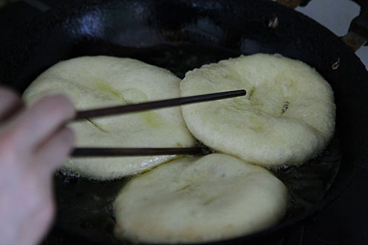 新疆美食,油饼子