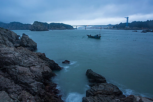 礁石,海面,海浪,红石滩