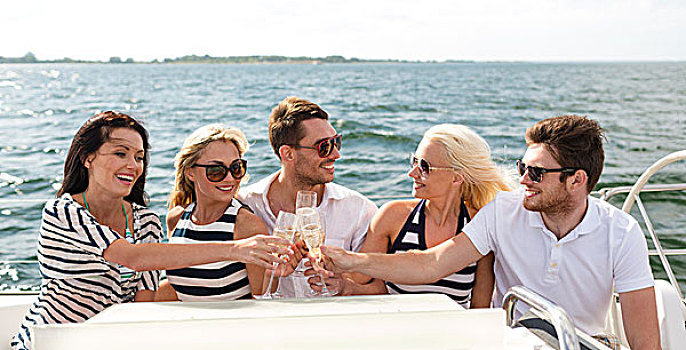 度假,旅行,海洋,友谊,人,概念,微笑,朋友,眼镜,香槟,游艇