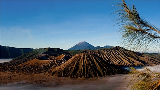 婆罗摩火山