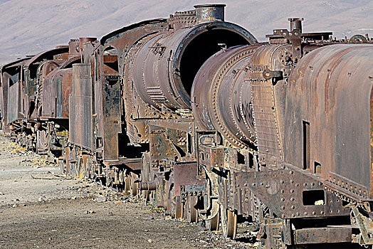 列车,火车头,铁路,墓地,乌尤尼盐沼,波托西地区,玻利维亚,南美