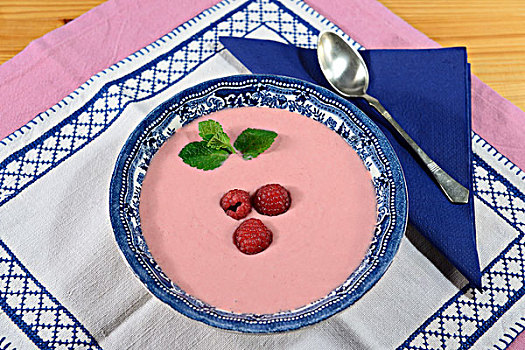 树莓,奶油稀汤