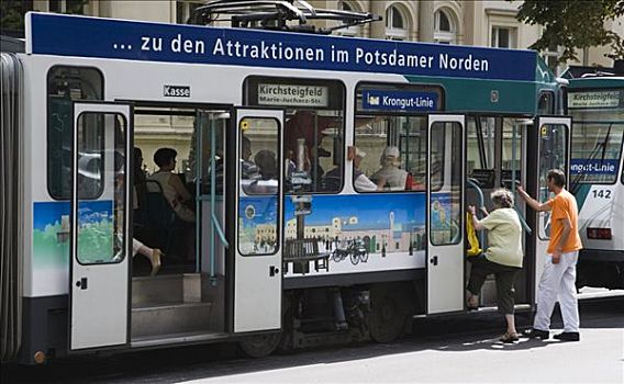 人,乘坐,有轨电车,景象,波茨坦,勃兰登堡,德国,欧洲