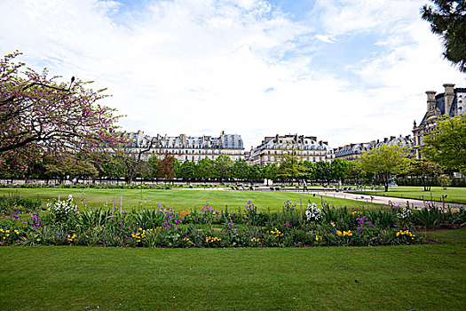 卢浮宫后花园