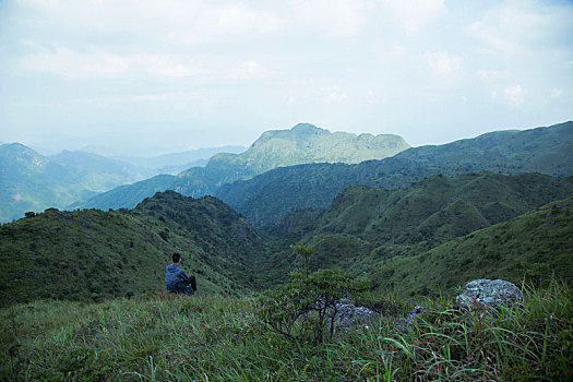 群山