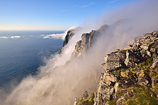 雾,倒下,陡峭,悬崖,海洋,山,岛屿,罗弗敦群岛,挪威,欧洲
