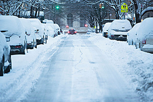 城市街道,积雪