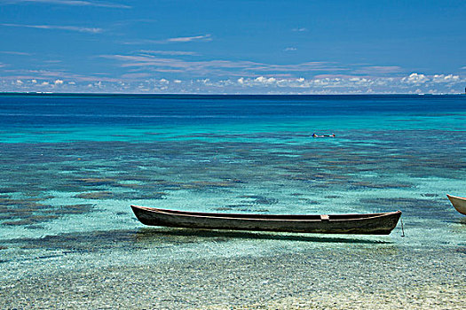 美拉尼西亚,所罗门群岛,圣克鲁斯岛,多,岛屿,清晰,浅,湾,珊瑚礁,特色,木质,独木舟,水下呼吸管,远景,大幅,尺寸
