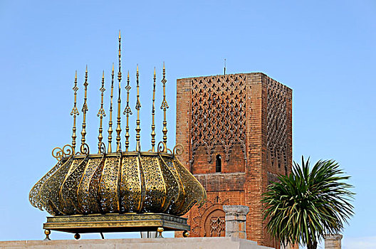 枝状大烛台,大,吊灯,后面,尚未完成,哈桑塔,旅游,拉巴特,摩洛哥,北非,非洲