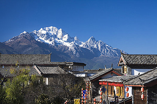 建筑,城镇,山,背景,玉龙雪山,丽江,云南,中国