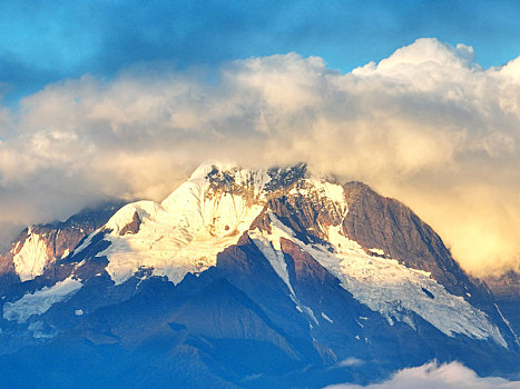 梅里雪山