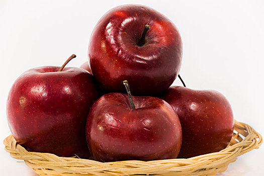 特写,成熟,红苹果,柳条篮,隔绝,白色背景,背景