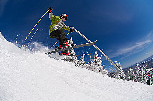 男孩,跳跃,高山滑雪,佛蒙特州,美国