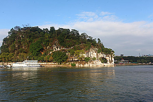 广西桂林象鼻山景区桂林城标景