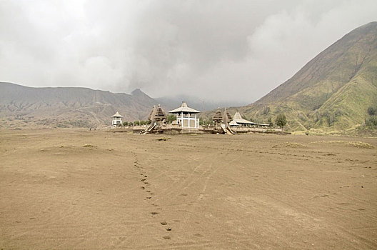 婆罗摩火山,爪哇