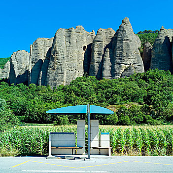 公交车站,悬崖,岩石构造,阿尔卑斯山,法国