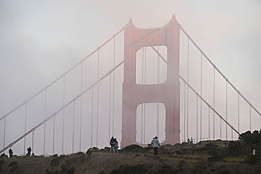 人,地点,靠近,金门大桥,雾状,天气,旧金山,加利福尼亚,美国