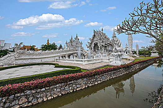 泰北清莱白庙又叫,龙昆寺,灵光寺或白龙寺,wat,rong,khun