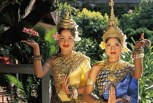 柬埔寨,收获,两个女人,传统舞蹈,服饰,手势,手