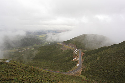 青海达板山公路