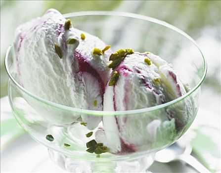 树莓酸奶,冰淇淋,开心果