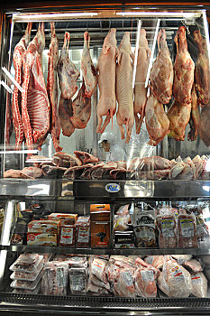 巴西圣保罗肉铺里卖肉柜台