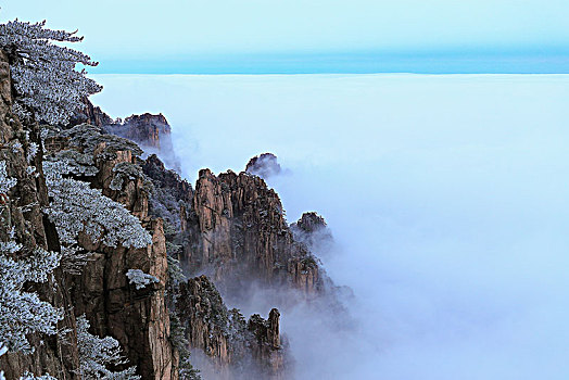 云海中的北海大峡谷