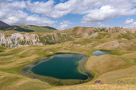 风景,湖,山谷,围绕,山,吉尔吉斯斯坦