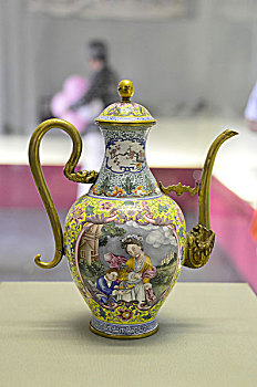 北京故宫博物院馆藏,珐琅酒壶