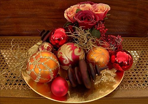 华丽,圣诞装饰,人造,玫瑰,坐,金色,盘子