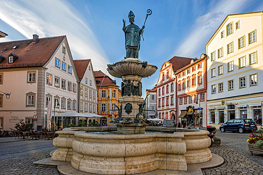 雕塑,传教士,主教,马尔克特广场,奥波拜延,巴伐利亚,德国,欧洲