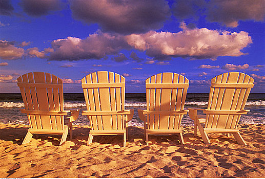 沙滩椅背面图片