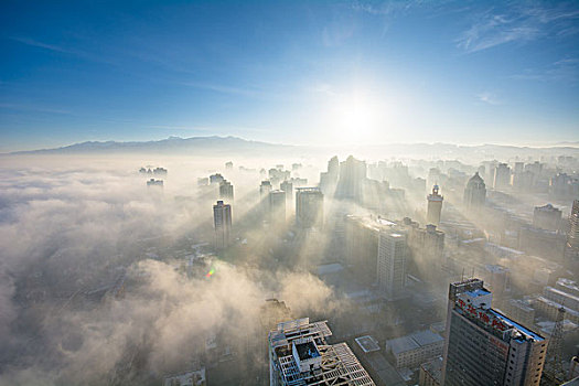 乌鲁木齐平流雾城市风光