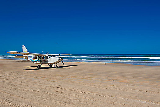 小飞机,降落,英里,海滩,弗雷泽岛,昆士兰,澳大利亚,大洋洲