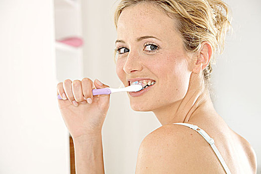 女人,年轻,浴室,牙刷,牙齿,镜子,图像