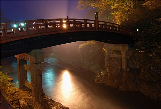 日本人,桥
