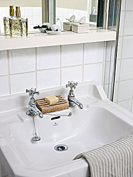 旧式,水龙头,盆,肥皂,托盘,浴室,不伦瑞克,公寓,英国