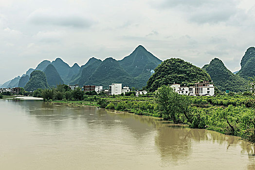 桂林阳朔漓江山水风光