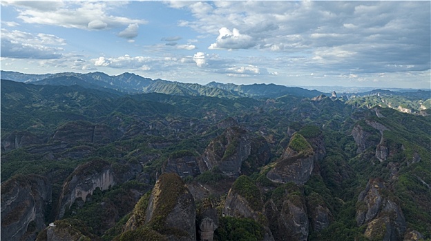 桂林丹霞地貌摄影图