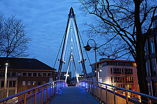 步行桥,悬挂,桥,上方,街道,道路,博物馆,蓝色,光亮,局部,文化,小路,区域,北莱茵威斯特伐利亚,德国,欧洲