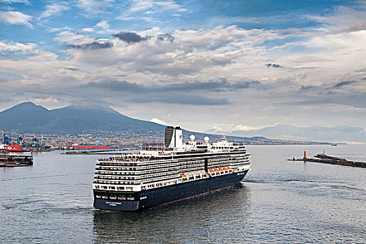 巨大,游船,航行,室外,那不勒斯,港口,维苏威火山,背景