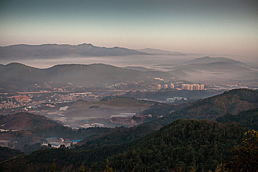 昆明长虫山风光