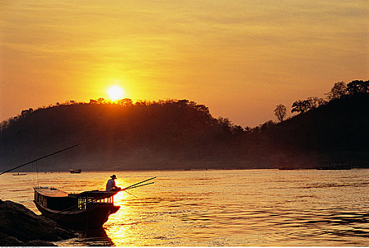钓鱼,男人,日落,湄公河,琅勃拉邦,老挝