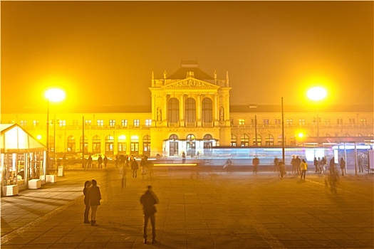 萨格勒布,中央车站,晚间,风景