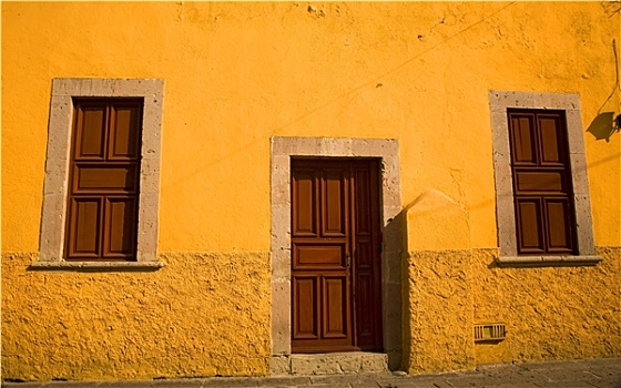 黄色,土坯建筑,褐色,门,莫雷利亚,墨西哥